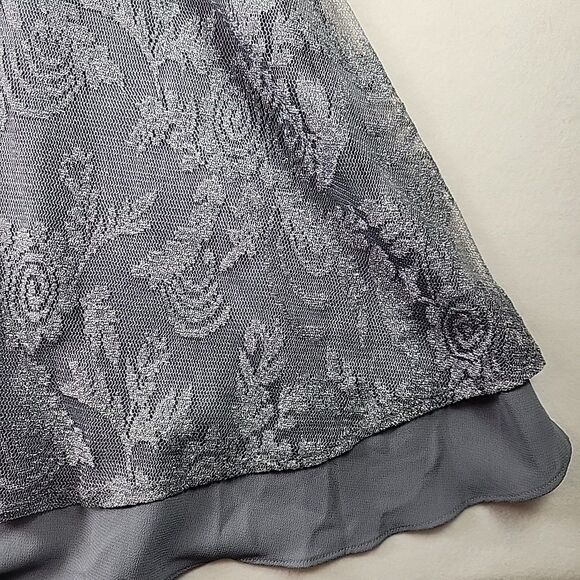 J. Taylor Silver Halter Party Dress Size 14 Floral Lace Shimmer Gathered Waist - Picture 11 of 11
